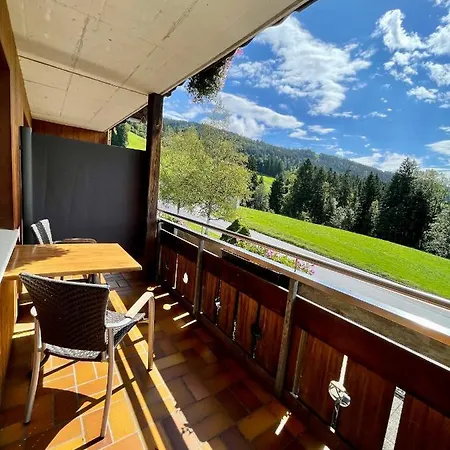 & Zur Taube אורחן *