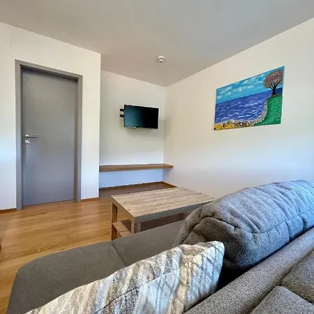 & Zur Taube אורחן